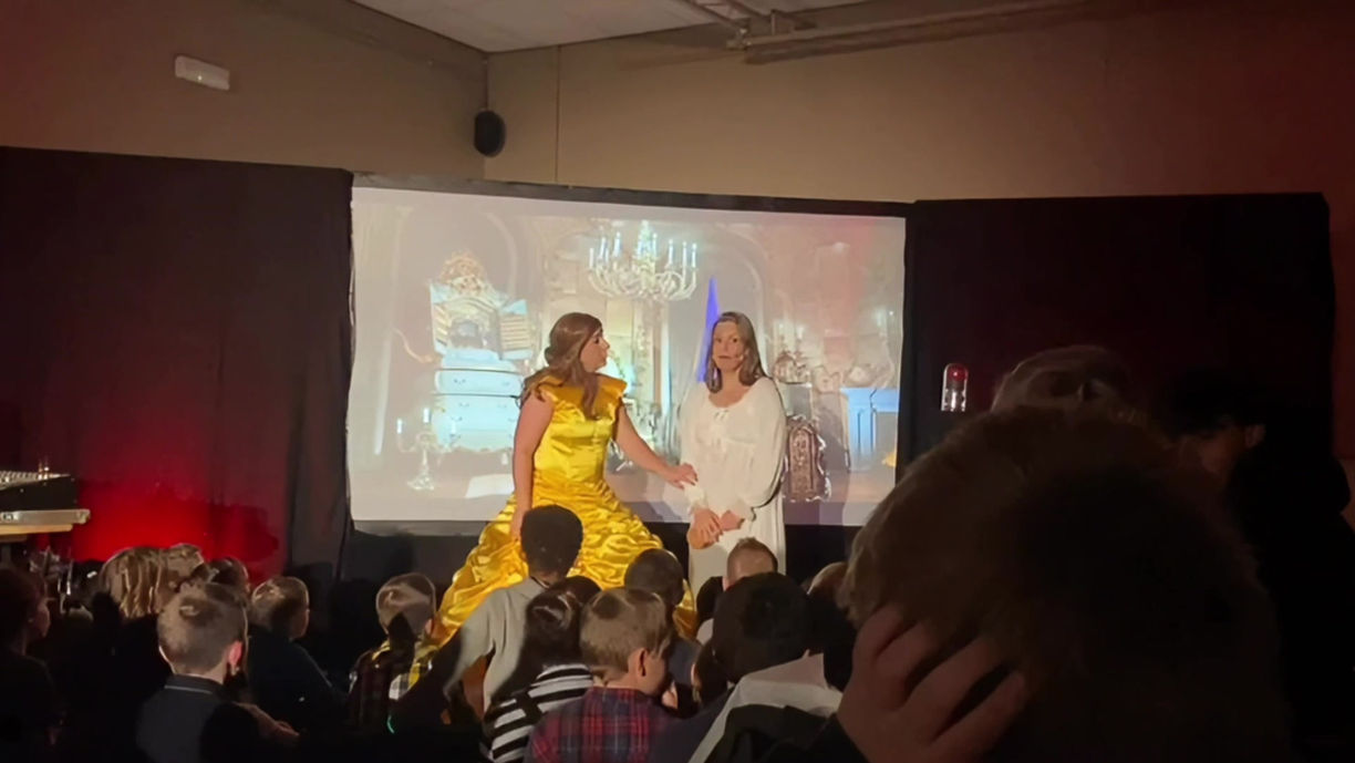 Belle n'est plus seule au chateau